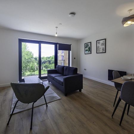 Lovely 2 Bedroom Apartment In Central Ashford アシュフォード エクステリア 写真
