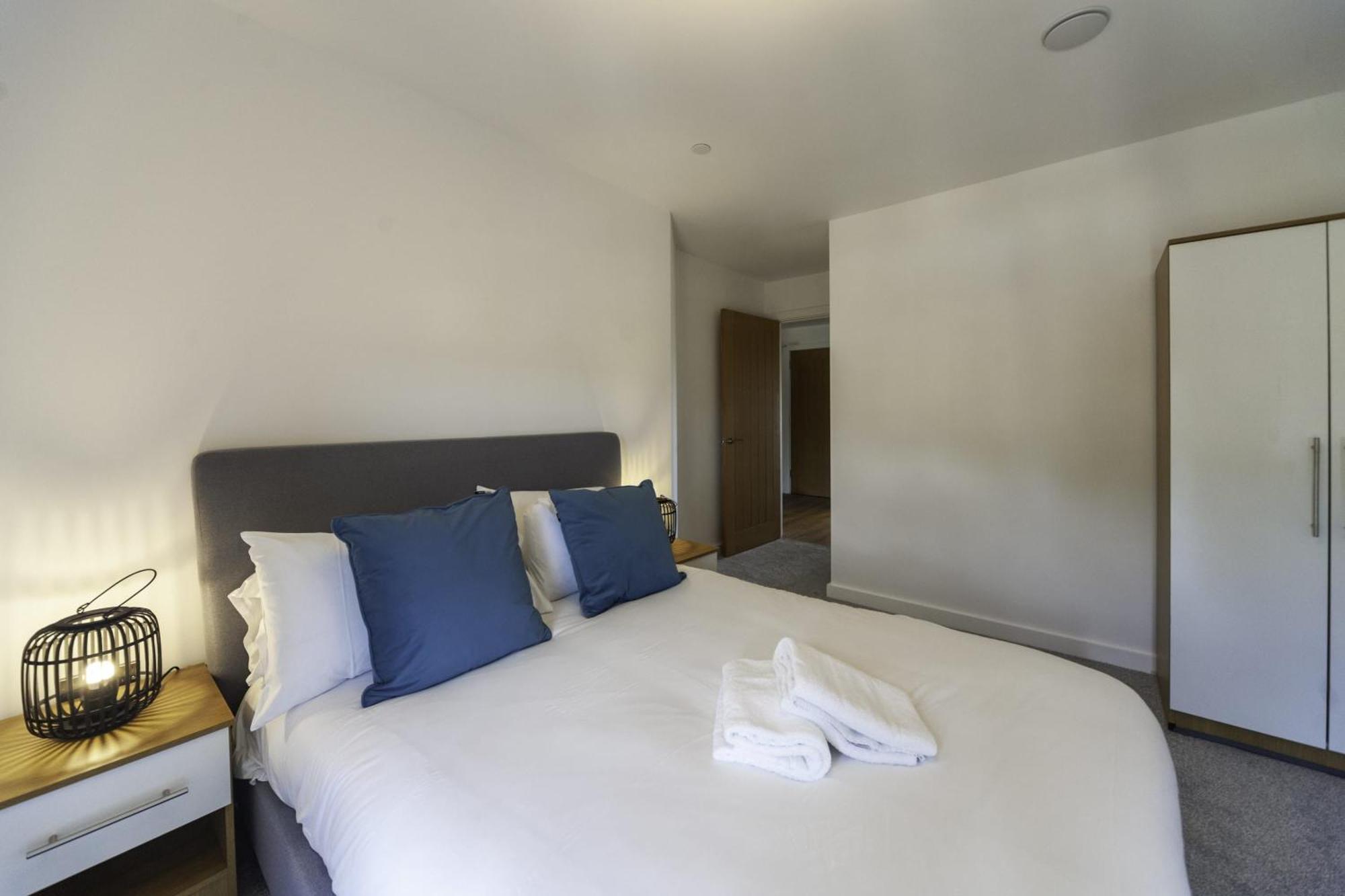 Lovely 2 Bedroom Apartment In Central Ashford アシュフォード エクステリア 写真