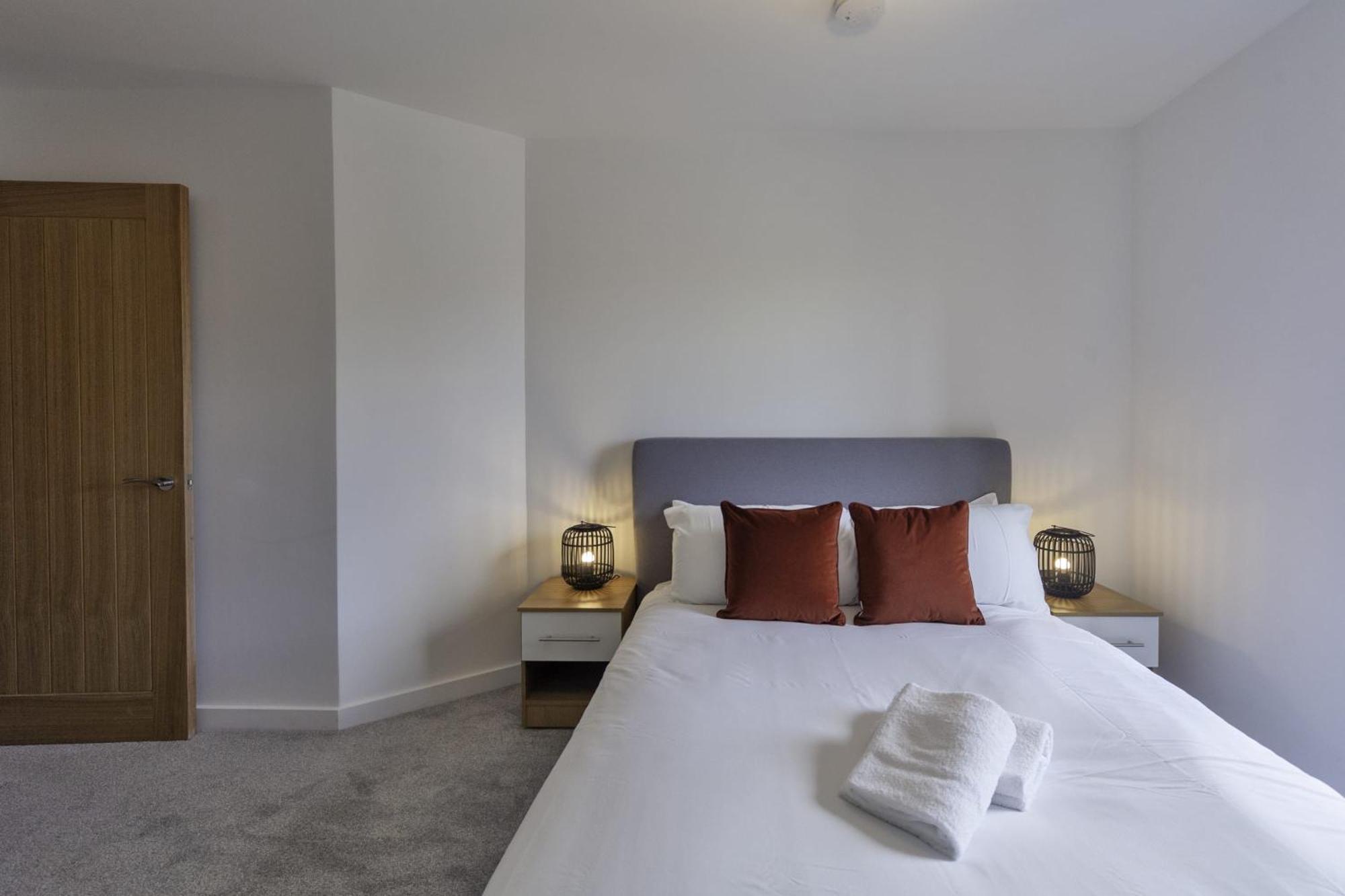 Lovely 2 Bedroom Apartment In Central Ashford アシュフォード エクステリア 写真