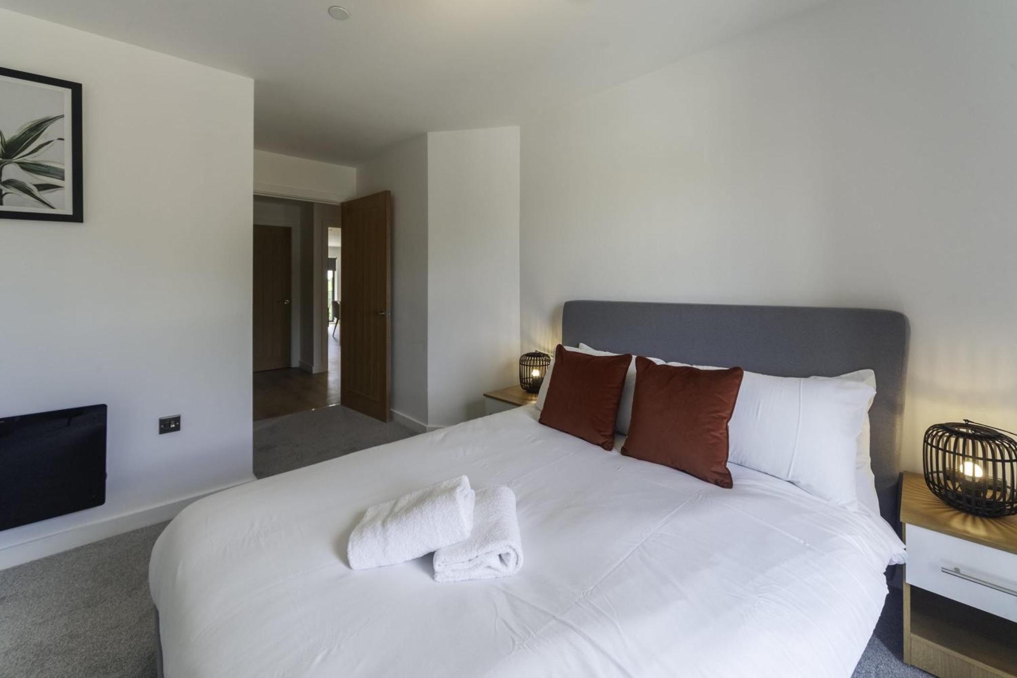Lovely 2 Bedroom Apartment In Central Ashford アシュフォード エクステリア 写真