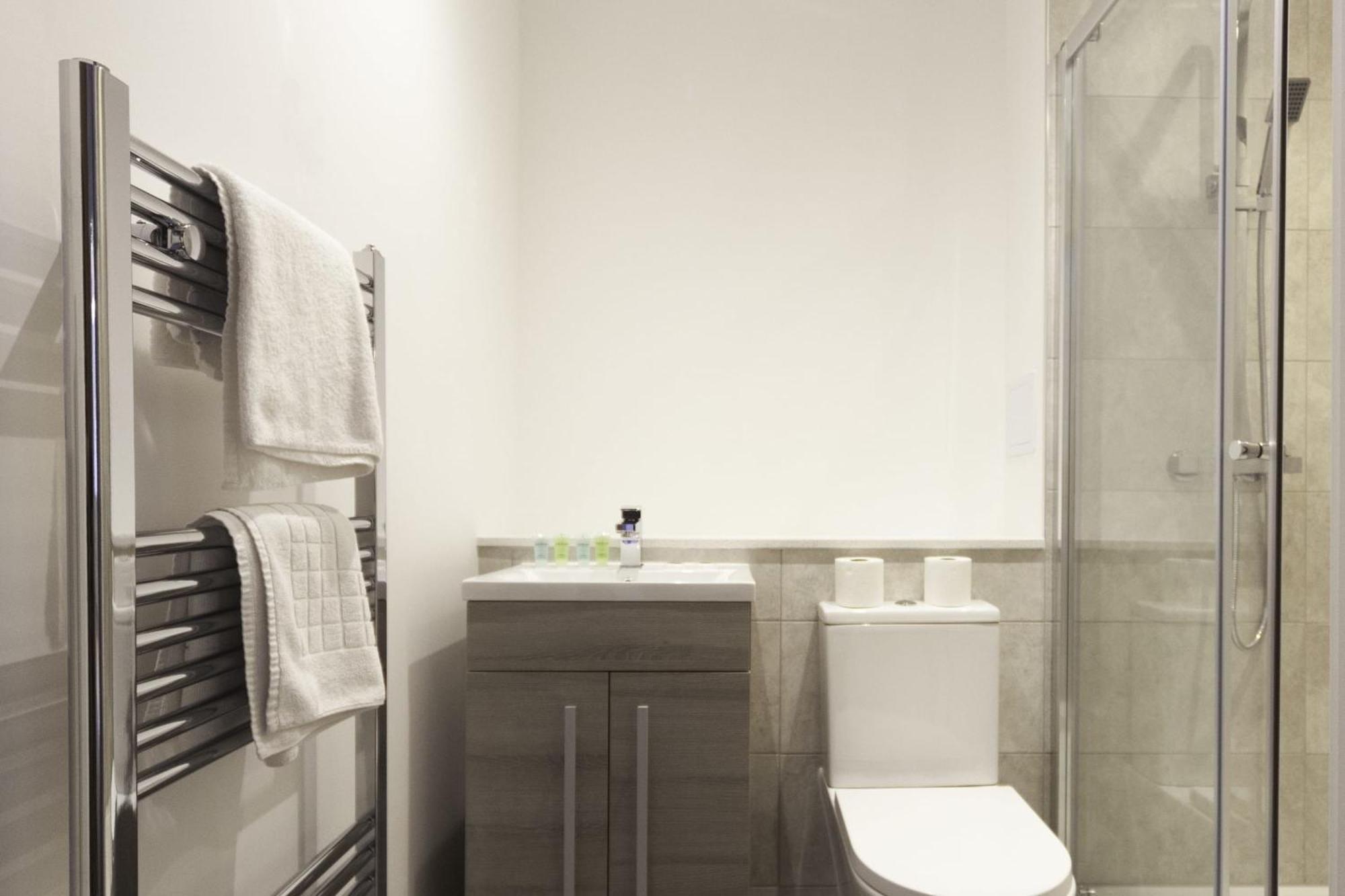 Lovely 2 Bedroom Apartment In Central Ashford アシュフォード エクステリア 写真