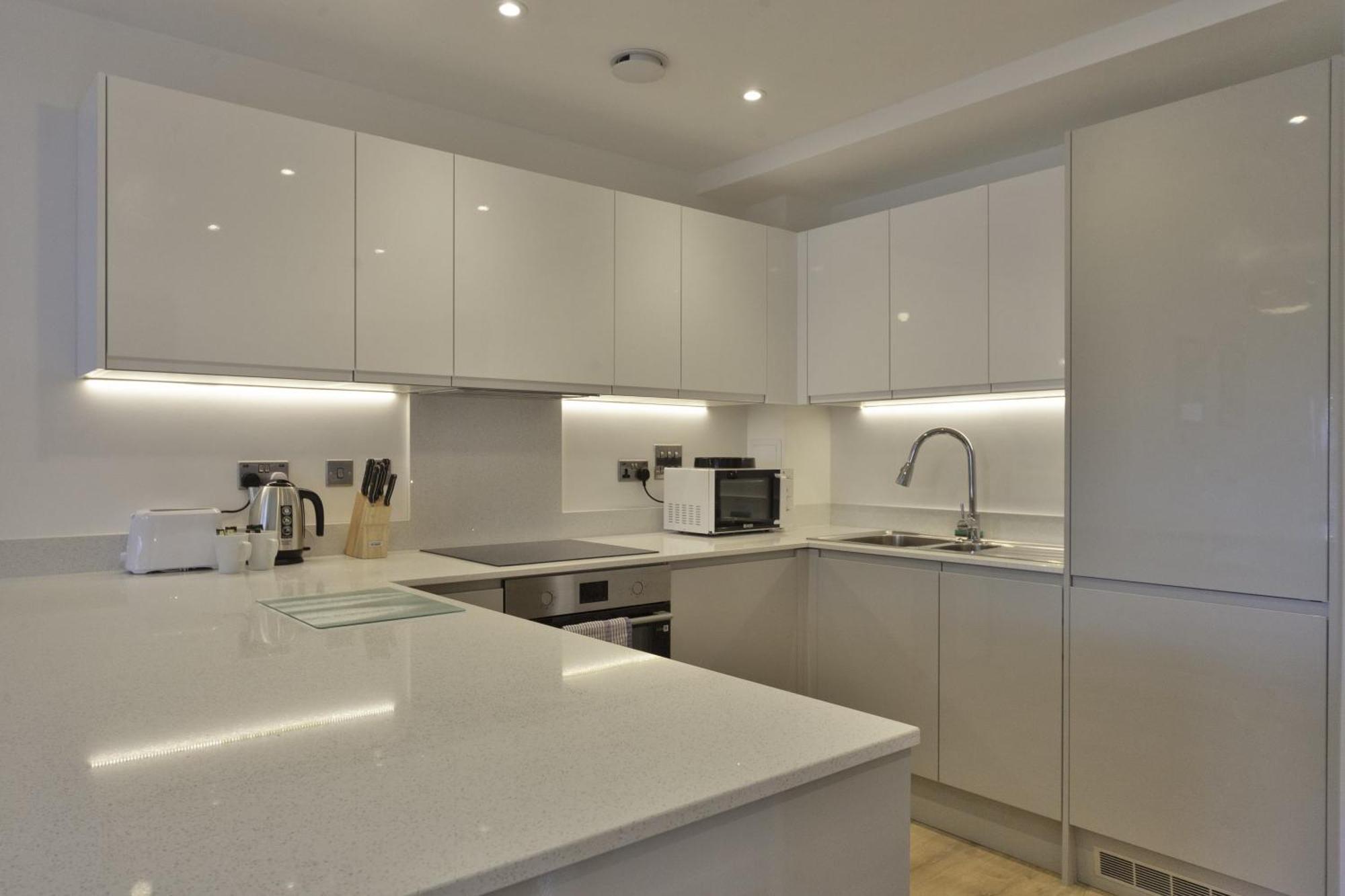 Lovely 2 Bedroom Apartment In Central Ashford アシュフォード エクステリア 写真